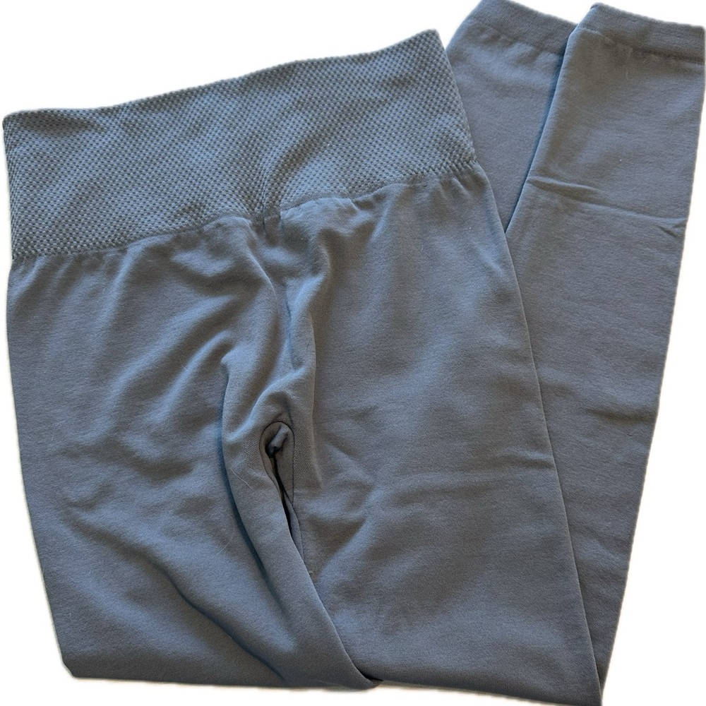 NWT Dimore fleece lined grey leggings. High waist - One Size.